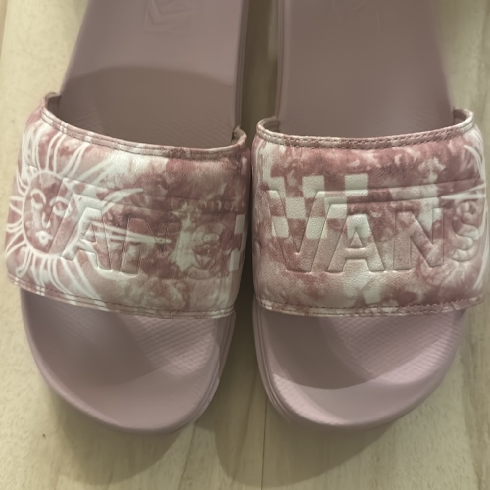 Vans - Picture 6 of 7